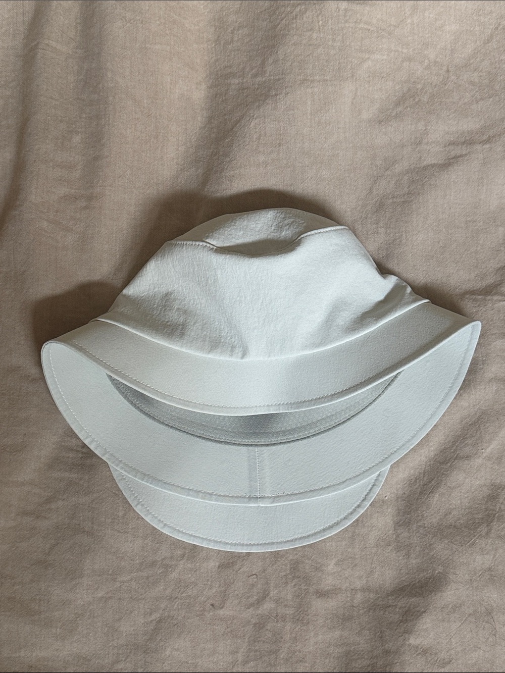 Lululemon bucket hat
